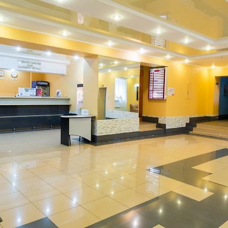 Tourist Hotel Ustʼ-Kamenogorsk エクステリア 写真