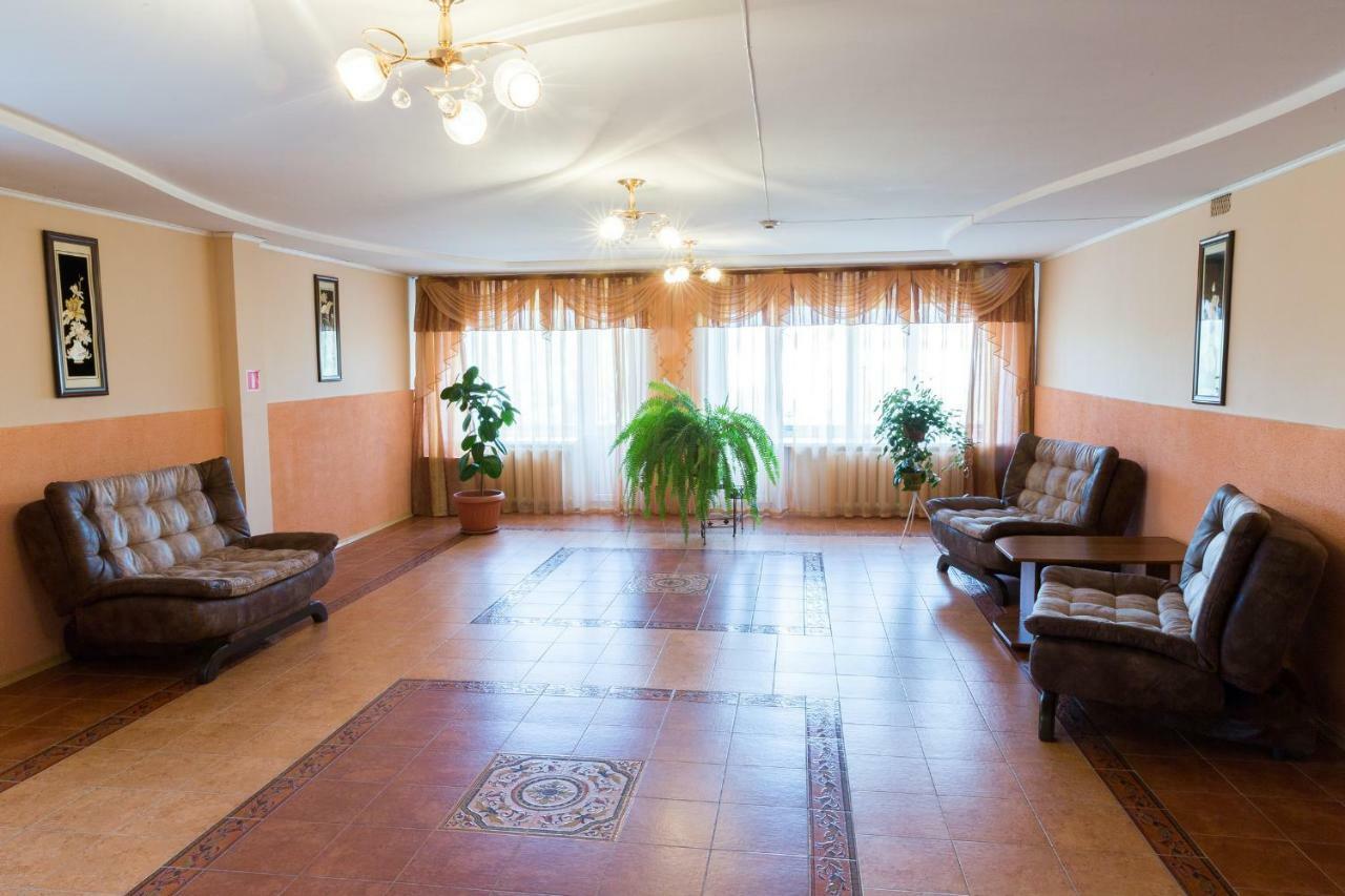 Tourist Hotel Ustʼ-Kamenogorsk エクステリア 写真