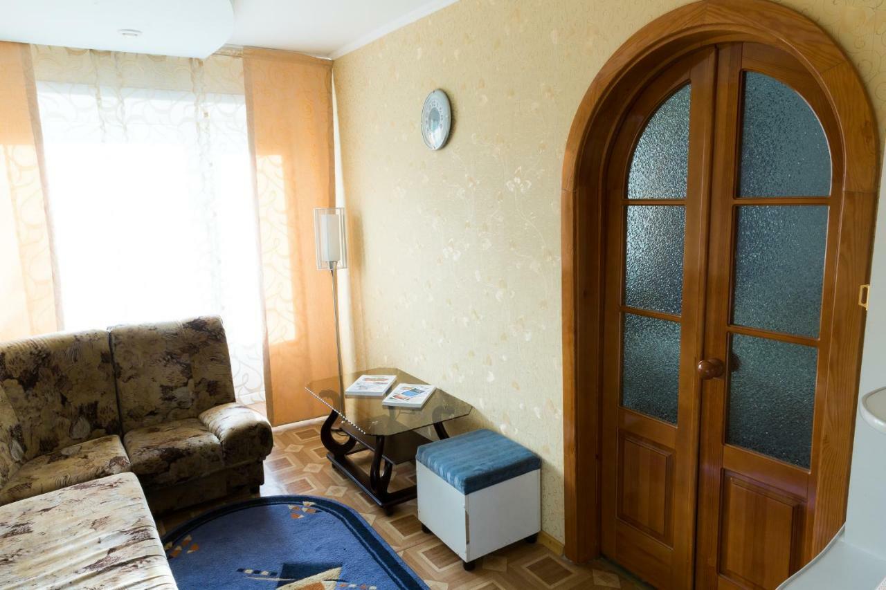 Tourist Hotel Ustʼ-Kamenogorsk エクステリア 写真