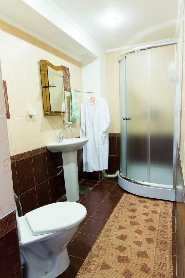 Tourist Hotel Ustʼ-Kamenogorsk エクステリア 写真