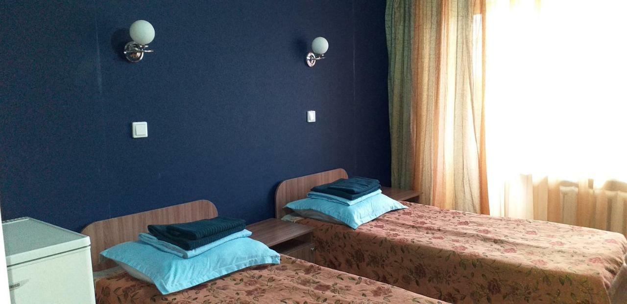 Tourist Hotel Ustʼ-Kamenogorsk エクステリア 写真