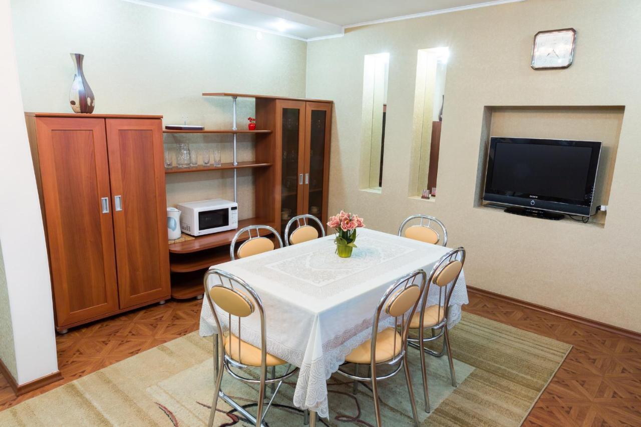 Tourist Hotel Ustʼ-Kamenogorsk エクステリア 写真